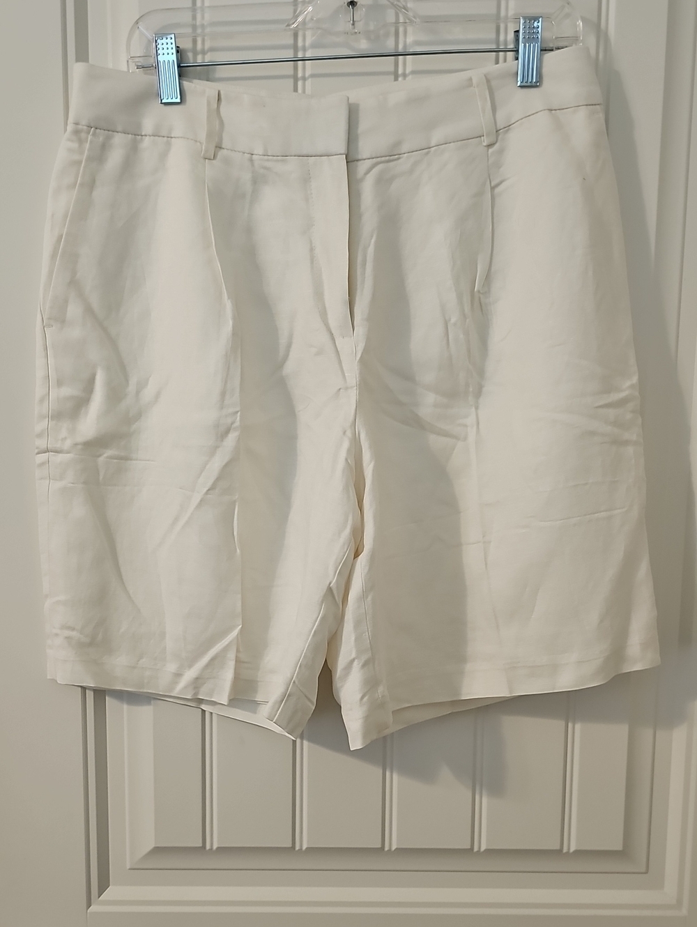NWOT Loft Women's Cream Linen Tailored High-Rise Shorts